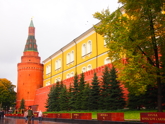 Угловая Арсенальная башня)